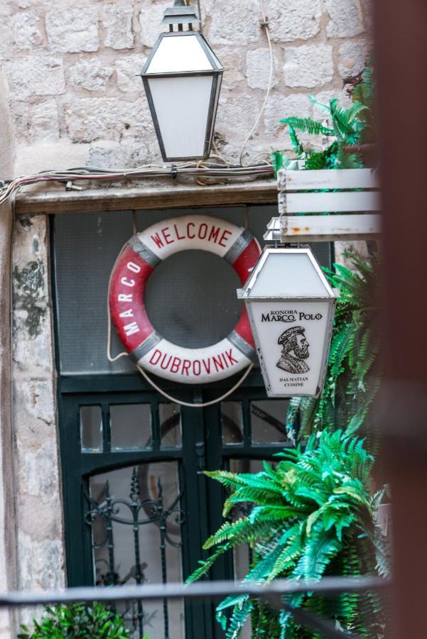 The Ragusa Arms Екстер'єр фото