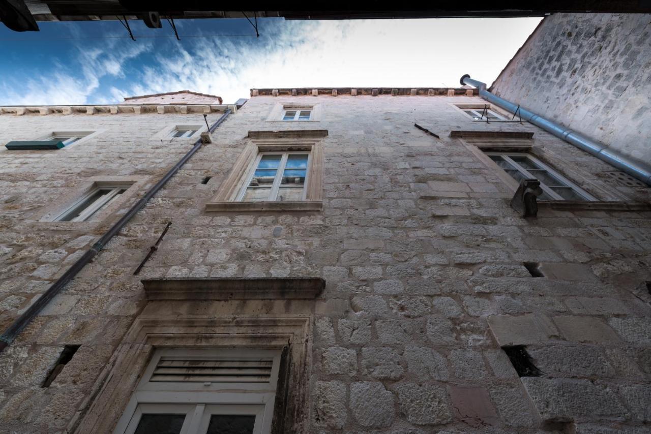 The Ragusa Arms Екстер'єр фото